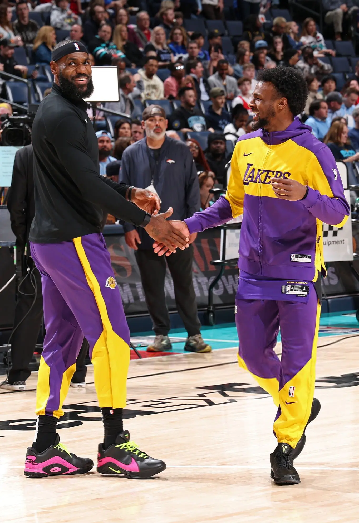 露面, 对方留在洛, img