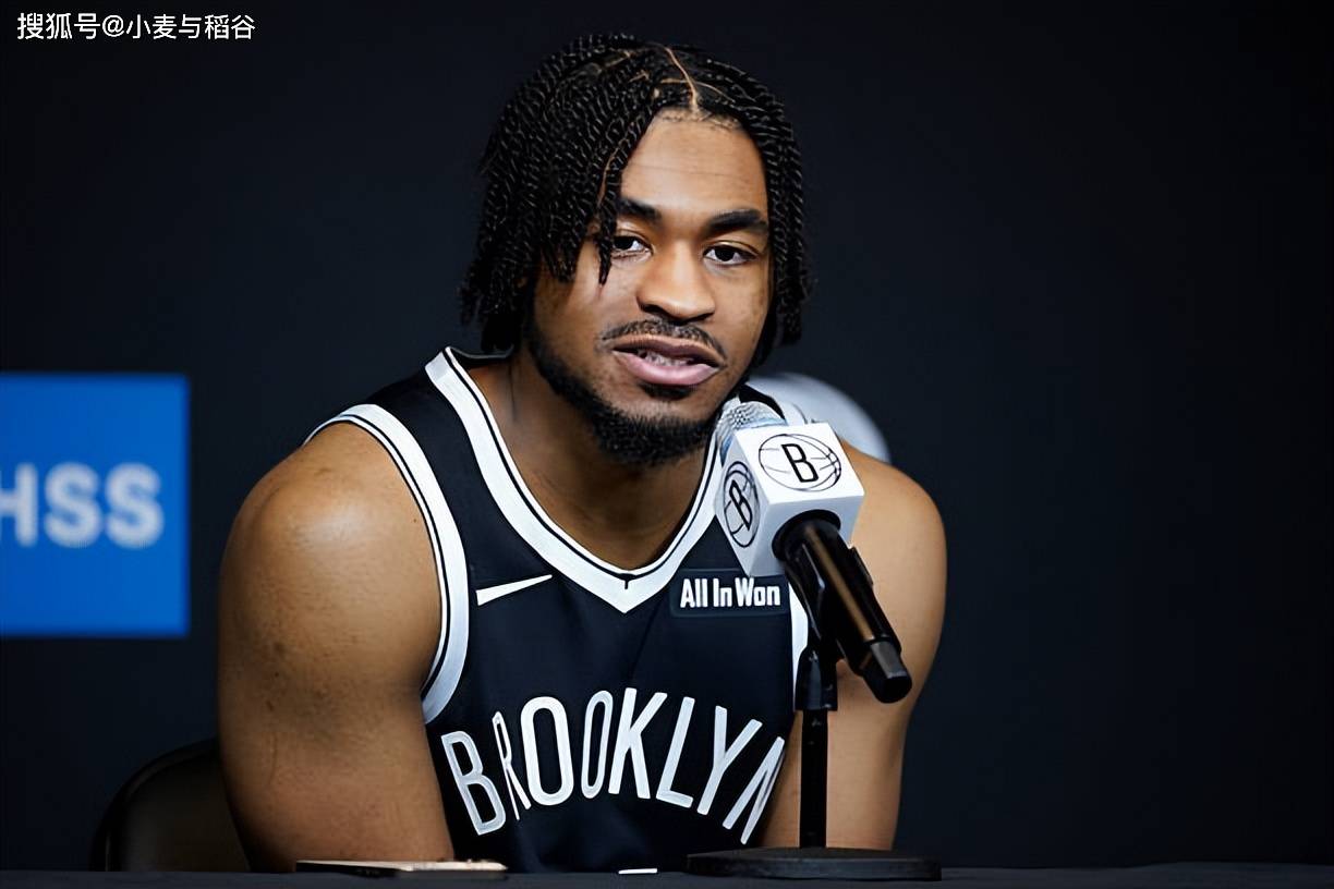 的球场上为, 间达到了