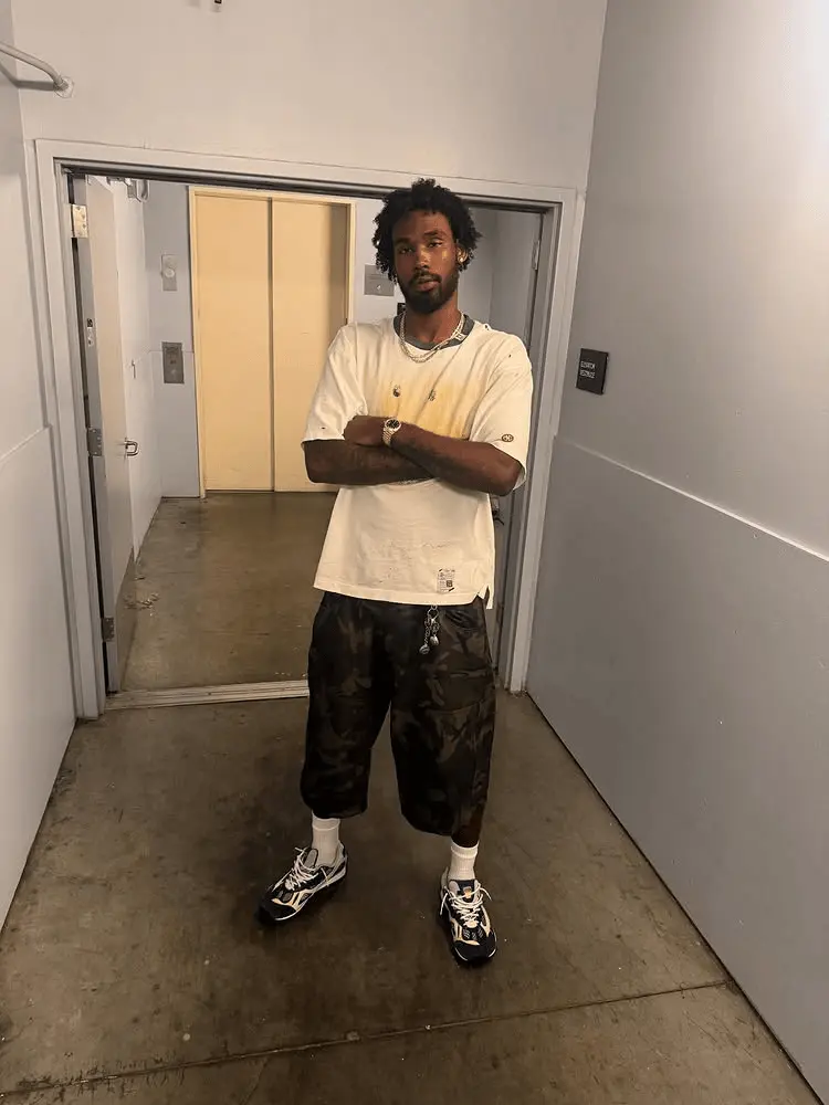 伊森比史密, 易用狄龙换, 于他近些年 伊森比史密, 易用狄龙换, 于他近些年