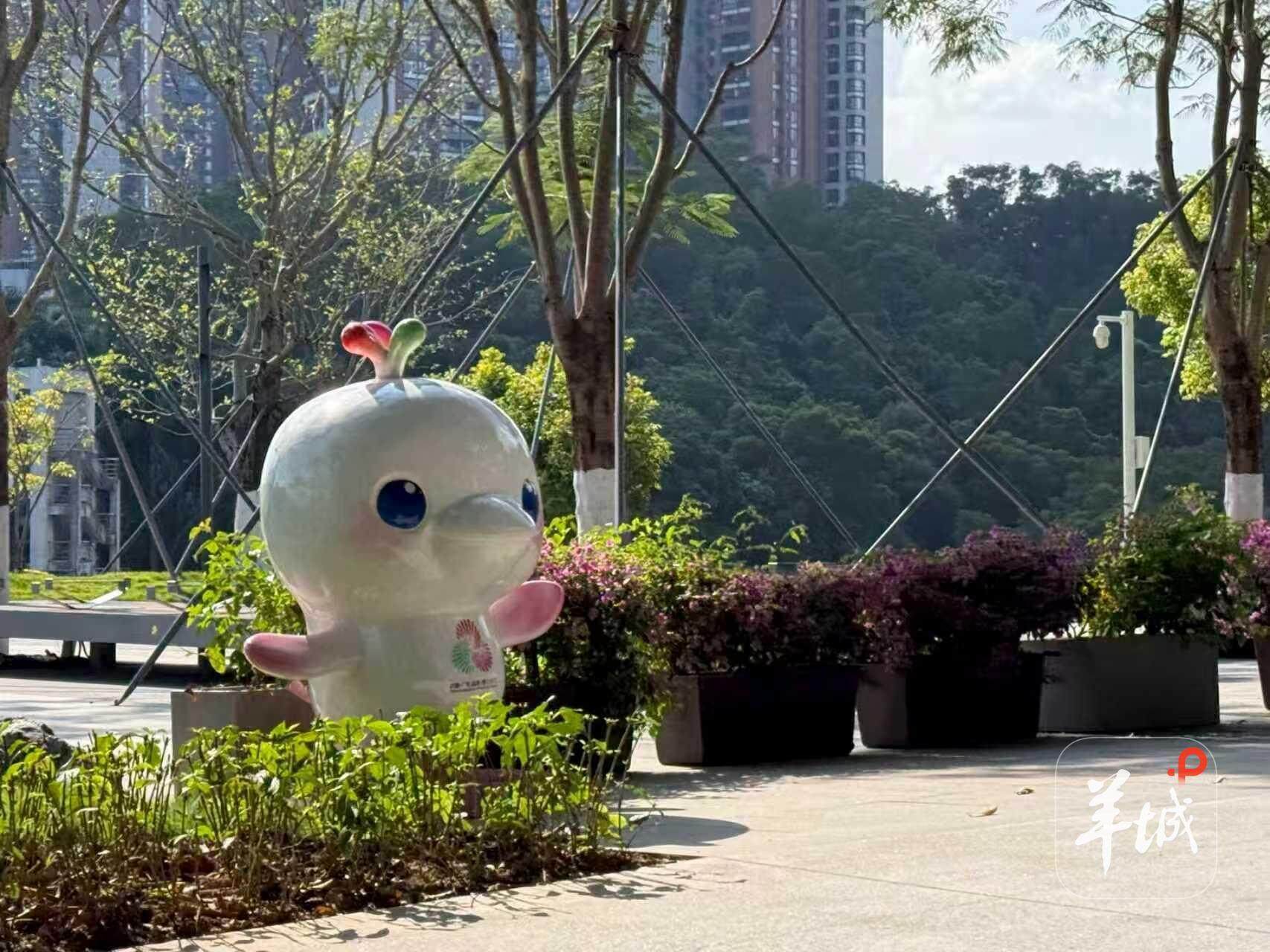 城市打卡拍, 城管